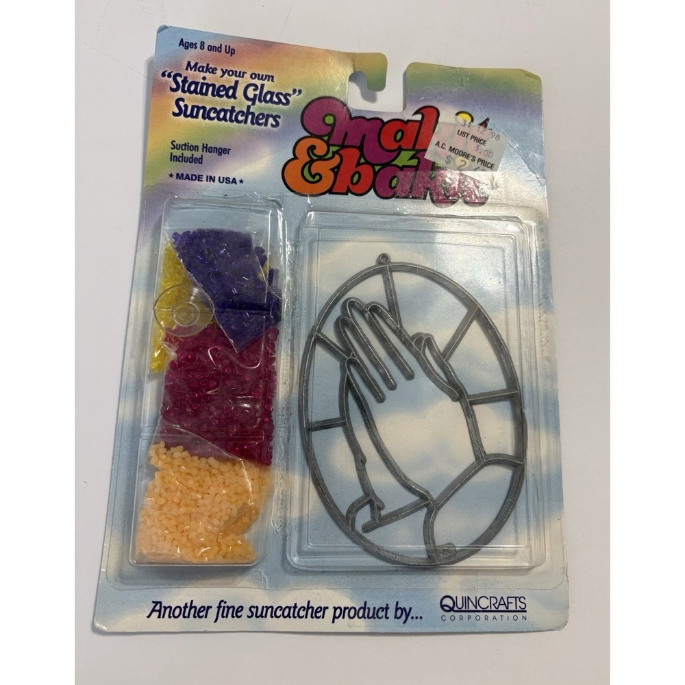 Vintage Makit & Bakit Stained Glass Suncatchers Ornament Kit Praying Hands
